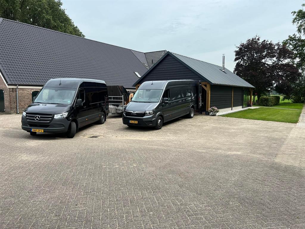 369606236_764886218981784_8672937237752953714_n